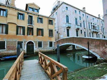 Guest house Alla Vigna 2*